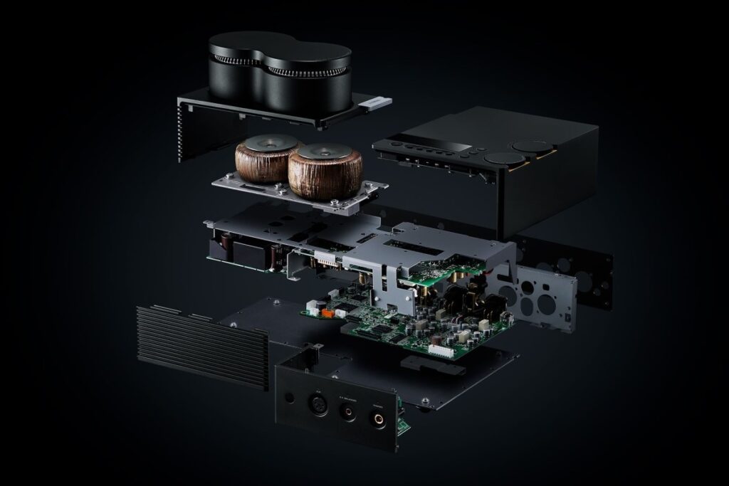 Yamaha Unveils Flagship Headphone Amplifier: The HA-L7A 3 Yamaha HA-L7A